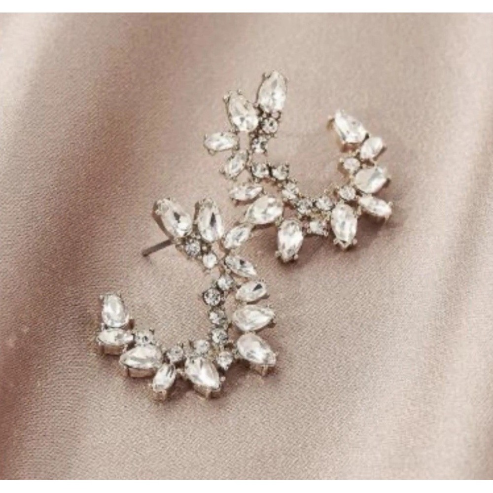 Olive & Piper Lupe Crescent Studs Earrings Special Occasion Bridal Jewelry $78